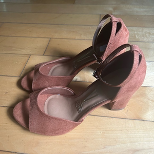Women’s‎ Vizzano Block Heel Suede Sandal Size 7